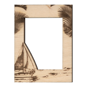 Деревянная фоторамка "Прямоугольник, яхта, пальмы" (светлое дерево)